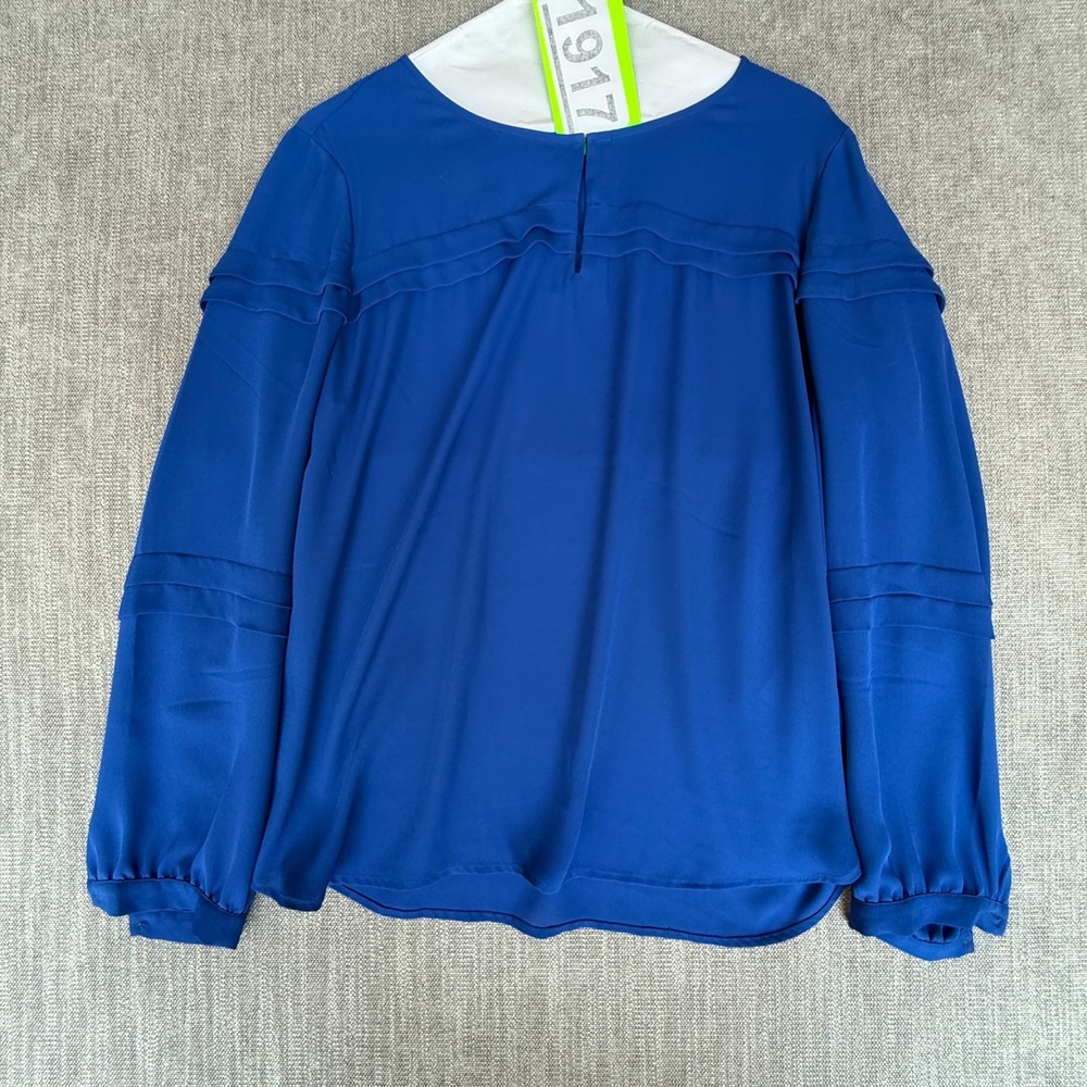 Banana Republic Blouse Top Womens Petite LP Blue Pleated Lightweight Classic